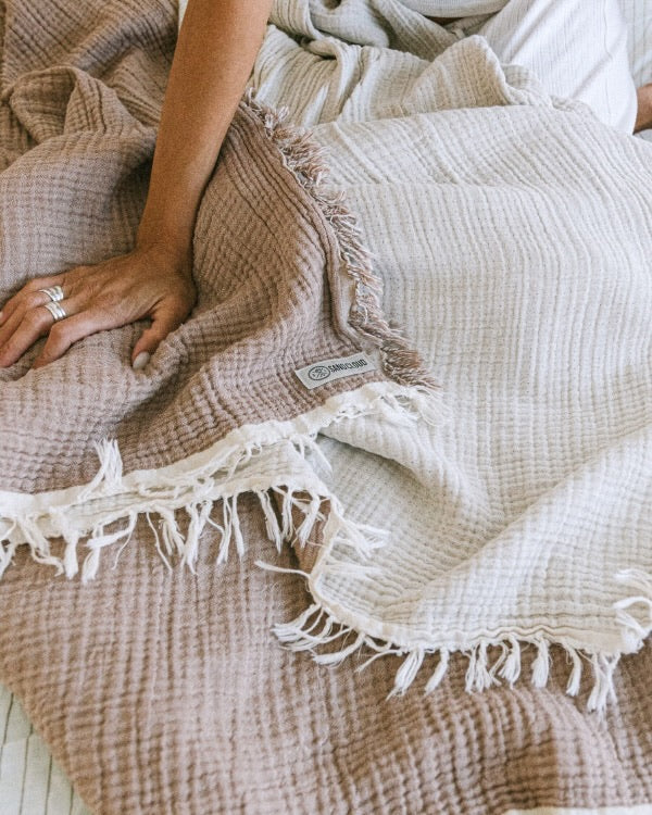 Senna Taupe - PARTY BLANKET - Queen - Image 3