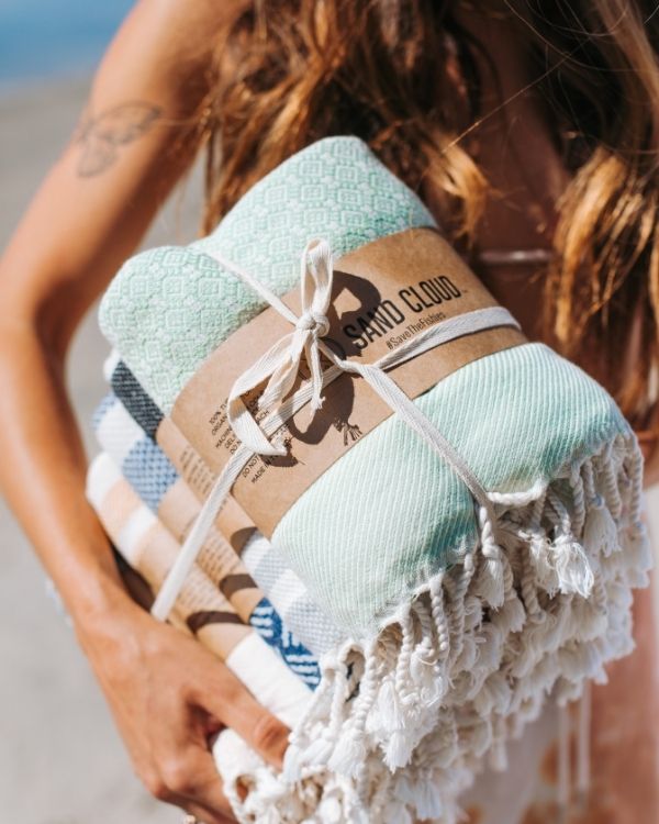 Alternative view of Mystery Beach Bundle Regular